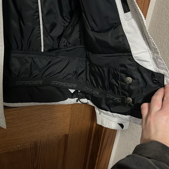 Spyder Ski Jacket Women - Picture 11 of 12